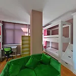 酒店 Campucity Kiz Ogrenci Yurdu Sisli - *