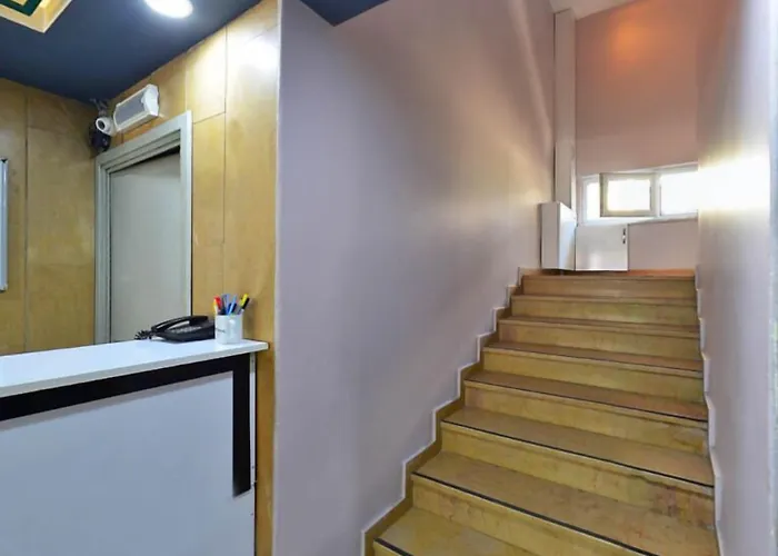 Hotel Campucity Kiz Ogrenci Yurdu Sisli - *