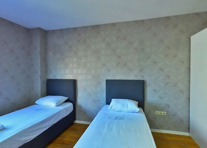 Campucity Kiz Ogrenci Yurdu Sisli - *