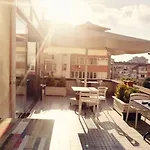 Campucity Kiz Ogrenci Yurdu Sisli - *